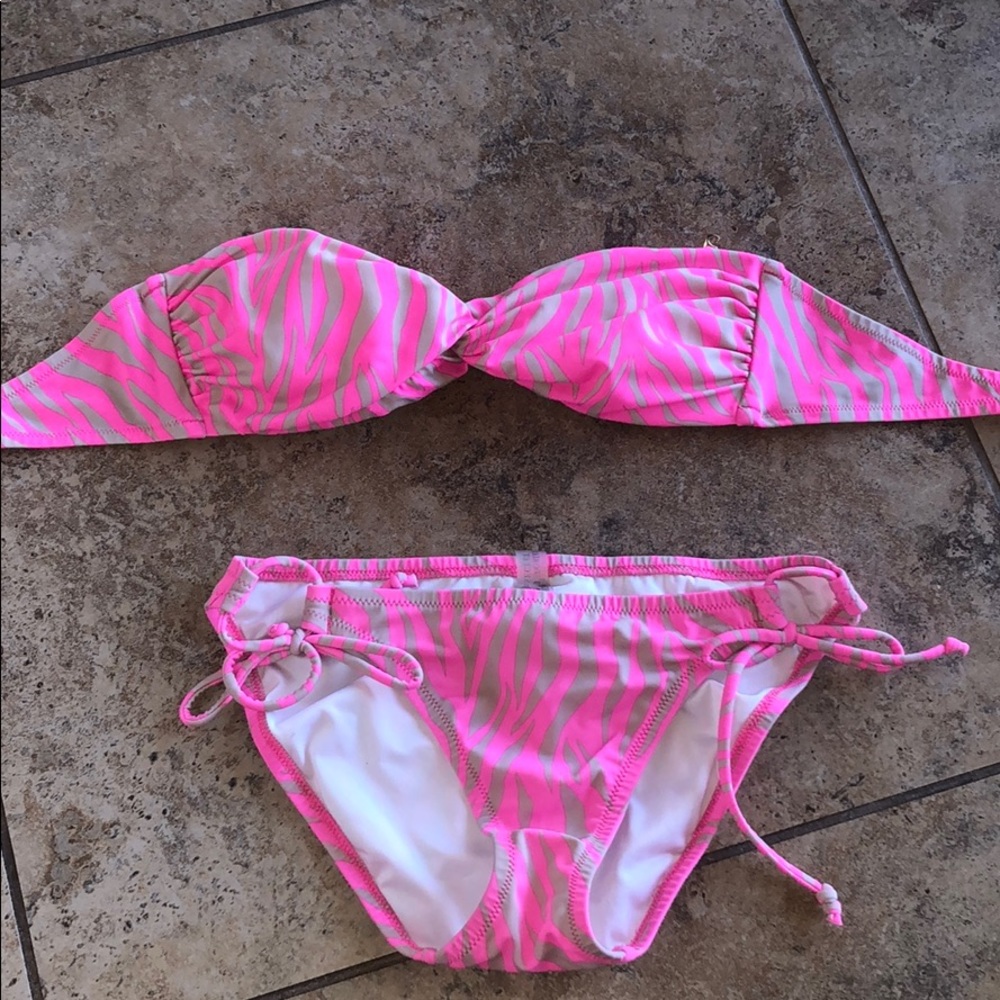 Victoria’s Secret// Pink zebra bikini